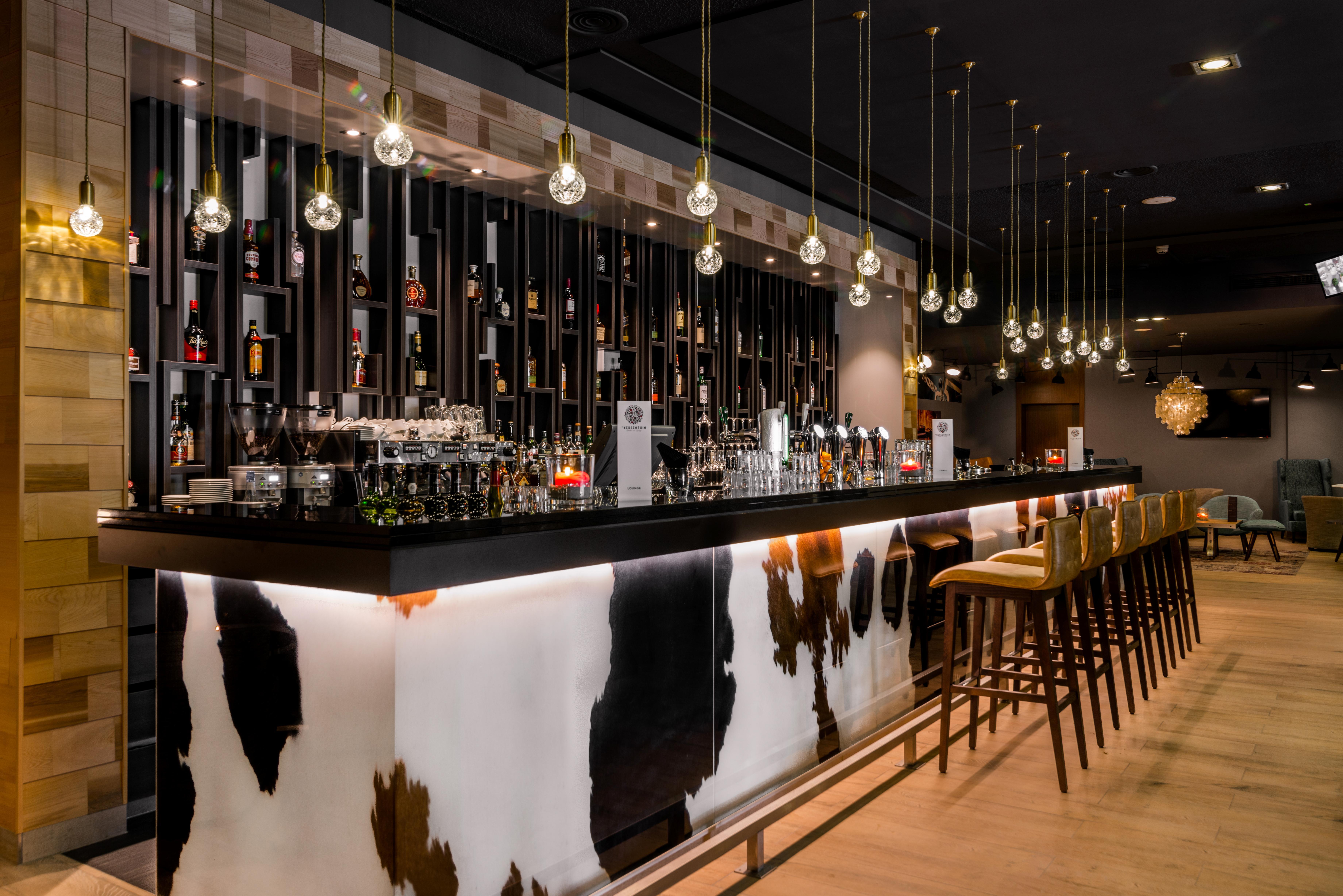 Bilderberg Garden Hotel Amsterdam Exterior foto The bar at the restaurant